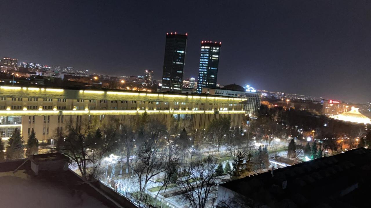 Квартира В Центре Алматы Exterior foto